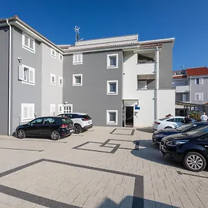  Apartment Crnekovic Tomislava 8a