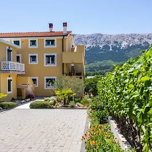  Apartment Marija