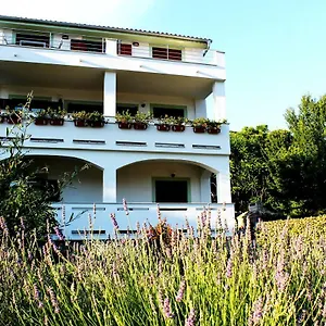  Apartment Frgacic