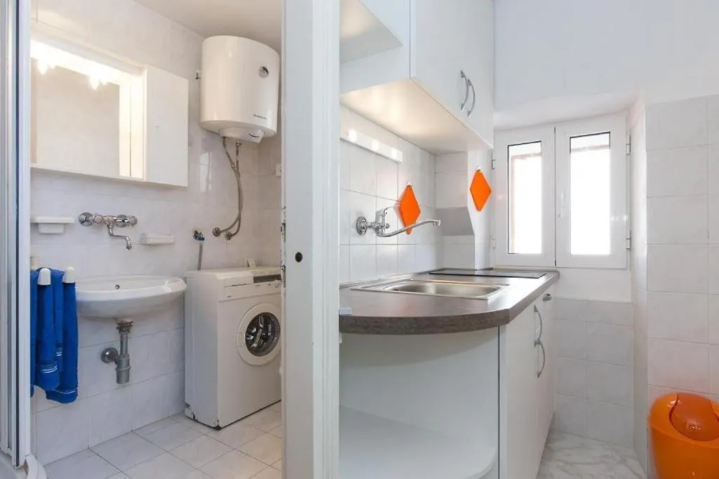 Apartments By The Sea Baska, Krk - 19519 Baska (Krk)