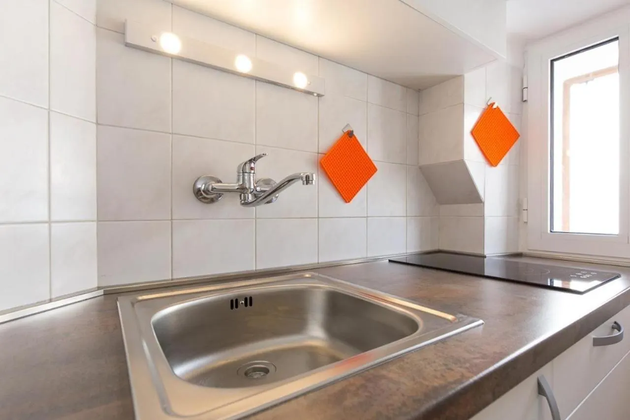 Apartments By The Sea Baska, Krk - 19519  Baska (Krk)